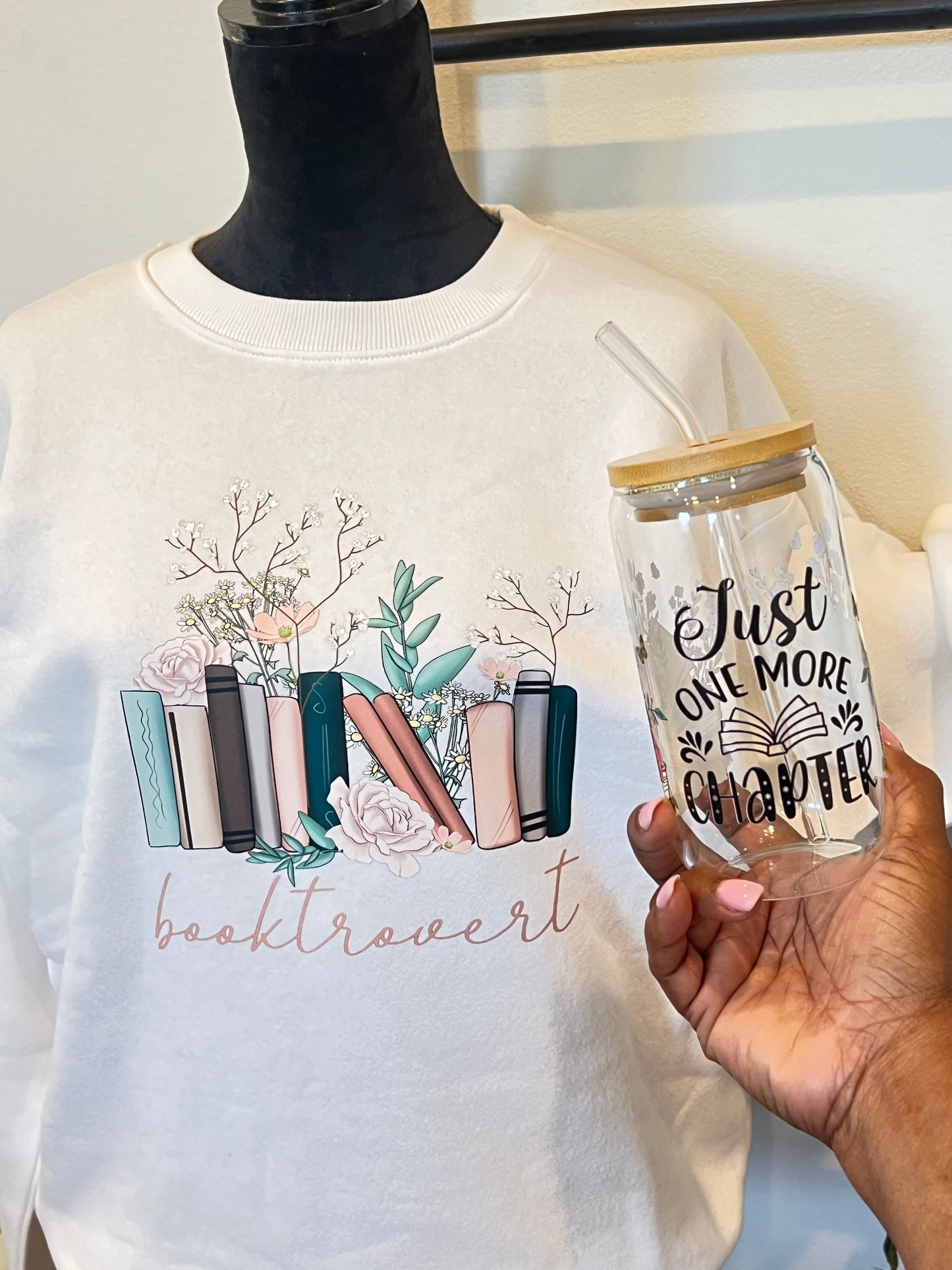 Book Lover Glass Tumbler