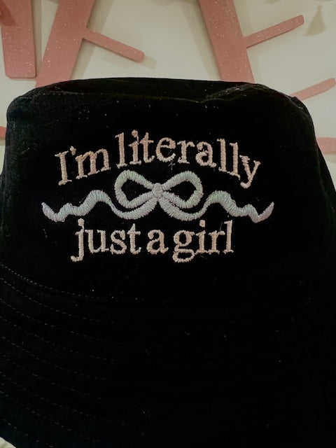 Embroidered Bucket Hat🎀