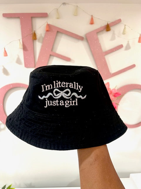 Embroidered Bucket Hat🎀
