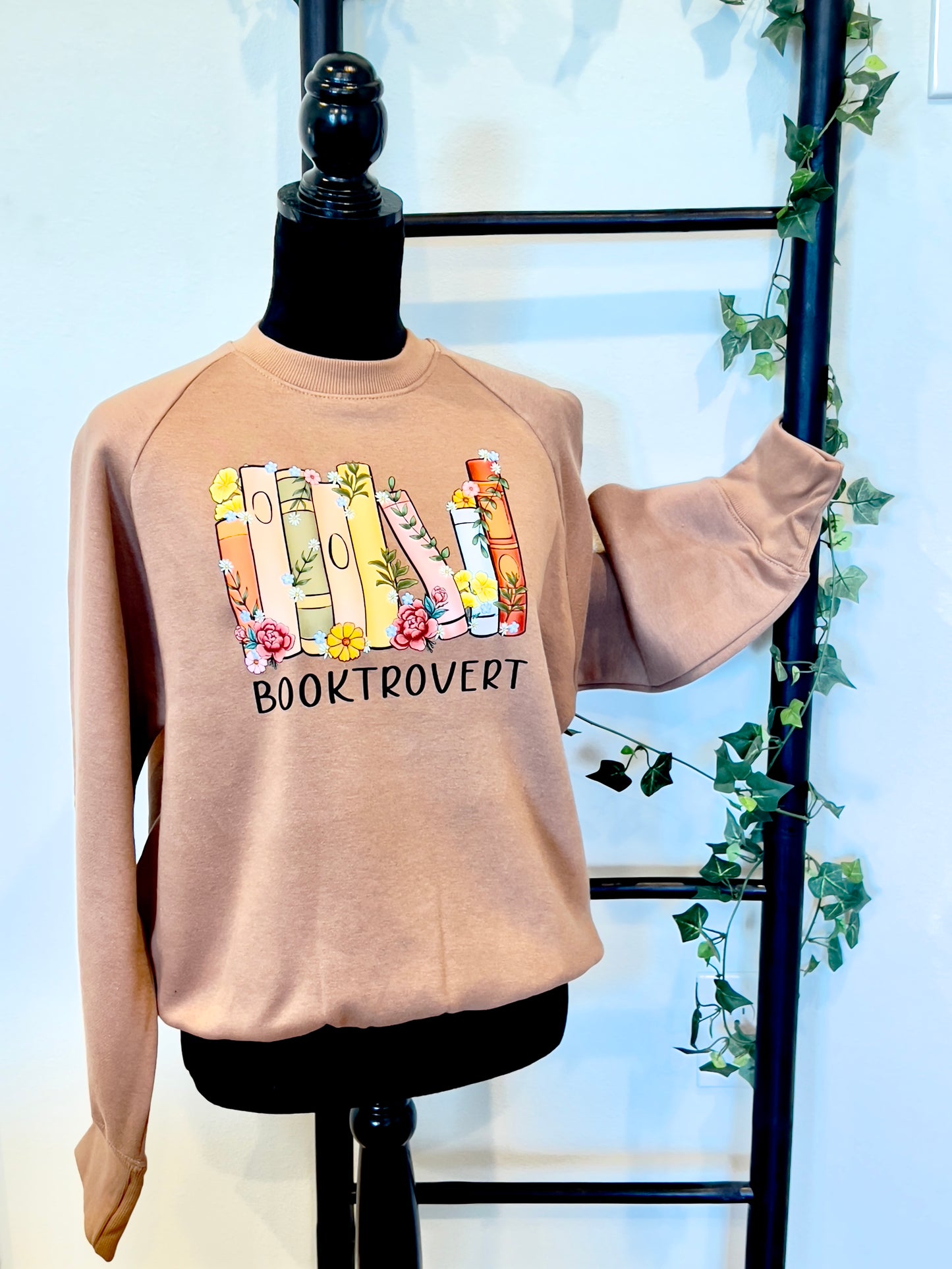 Booktrovert Oversized Sweatshirt